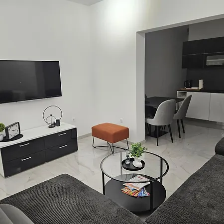 Ivana Apartment *