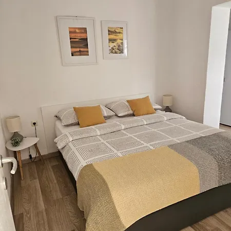Apartment Ivana *